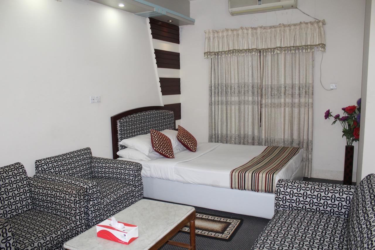 Hotel Uttara Dhaka Buitenkant foto
